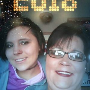 Meet your Posher, Holly